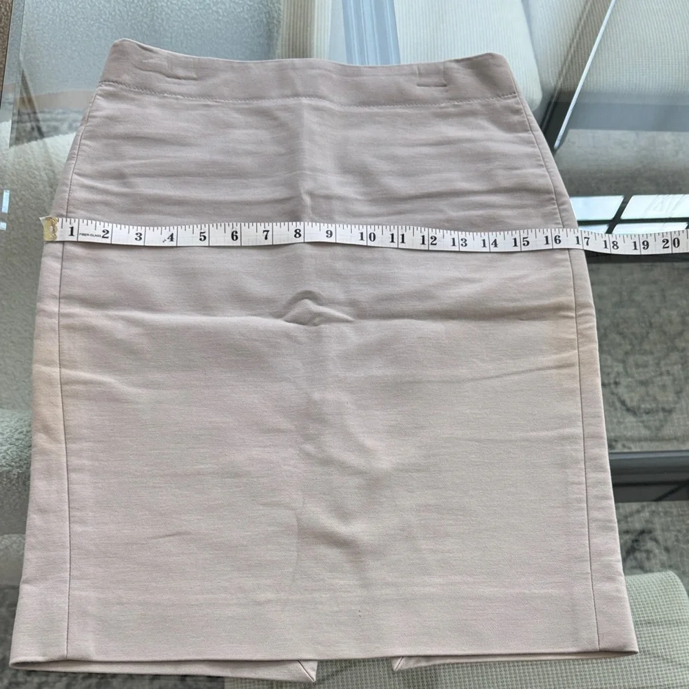 JCrew Women’s Pencil Skirt in Light Gray - Picture 1 of 3
